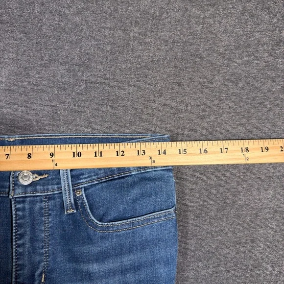 Levi's 314 Shaping Straight Jeans Women 28 Blue Mid Rise Stretch Denim Pants Mom - Picture 5 of 8